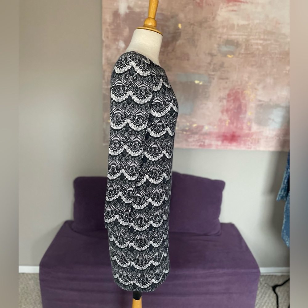 Laura Petites Black and White Scalloped Print Long Sleeve Midi Dress Size 4 - Picture 11 of 14